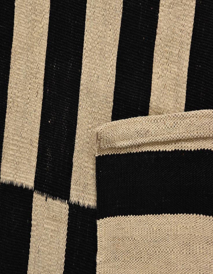 Detail image of 2' 8 x 3' 10  Hand Woven Kilim Modern Wool Rug