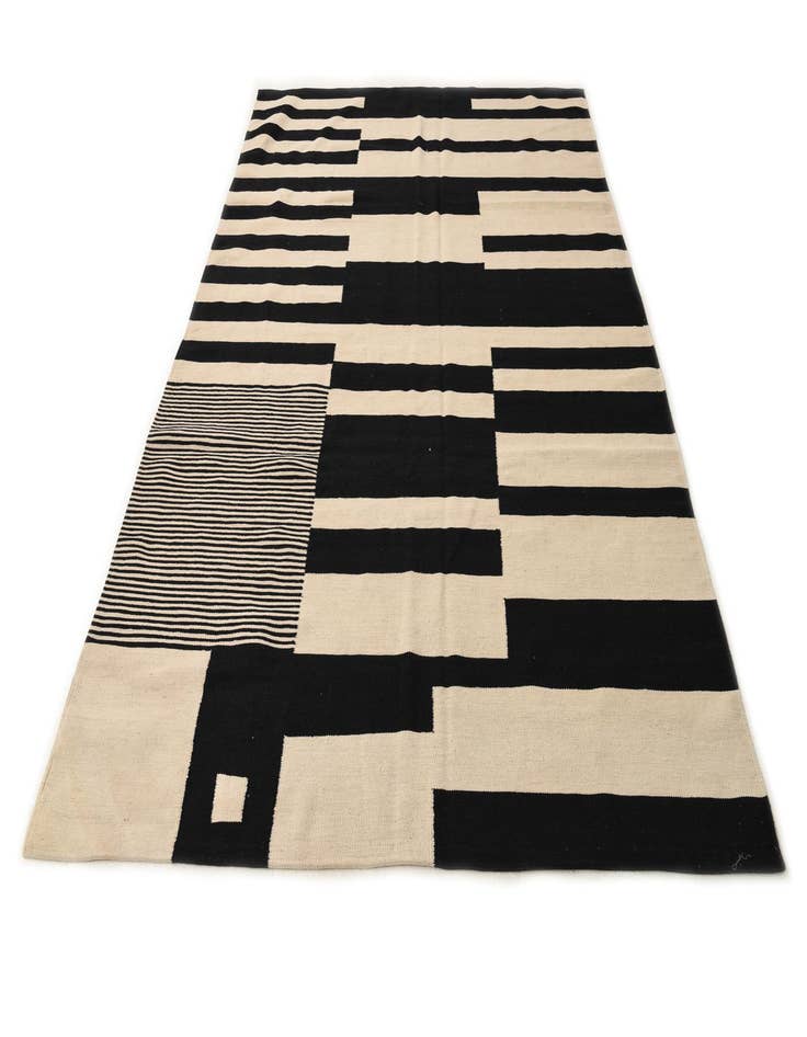 Detail image of 6' 6 x 9' 9  Hand Woven Kilim Modern Wool Rug