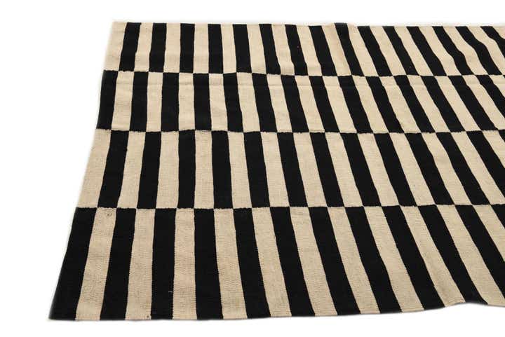 5' 5 x 7' 11 Hand Woven Kilim Modern Wool Rug