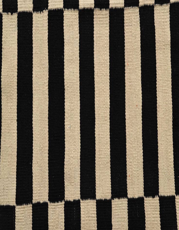 Detail image of 5' 5 x 7' 11  Hand Woven Kilim Modern Wool Rug