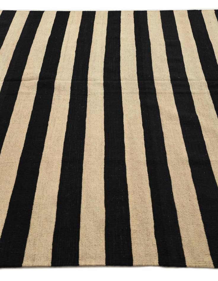 Detail image of 6' 7 x 9' 9  Hand Woven Kilim Modern Wool Rug