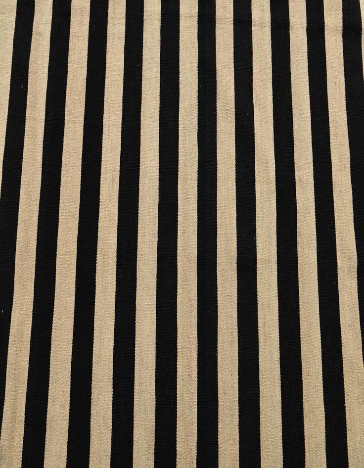 Detail image of 6' 7 x 9' 9  Hand Woven Kilim Modern Wool Rug