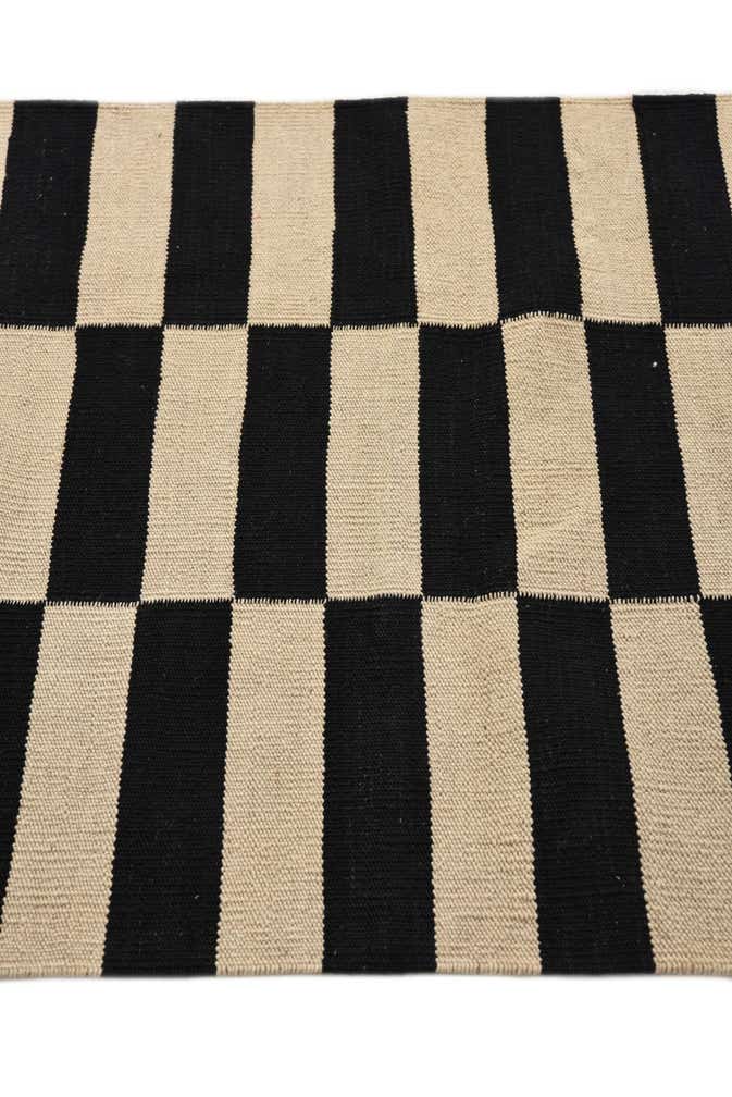 2' 8 x 3' 9 Hand Woven Kilim Modern Wool Rug