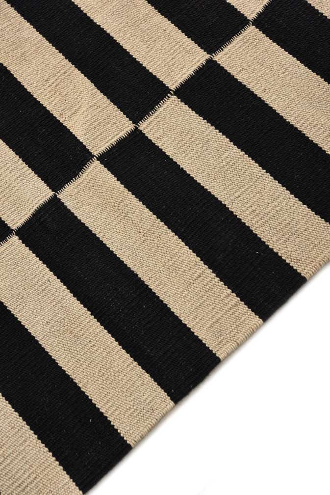 2' 8 x 3' 9 Hand Woven Kilim Modern Wool Rug