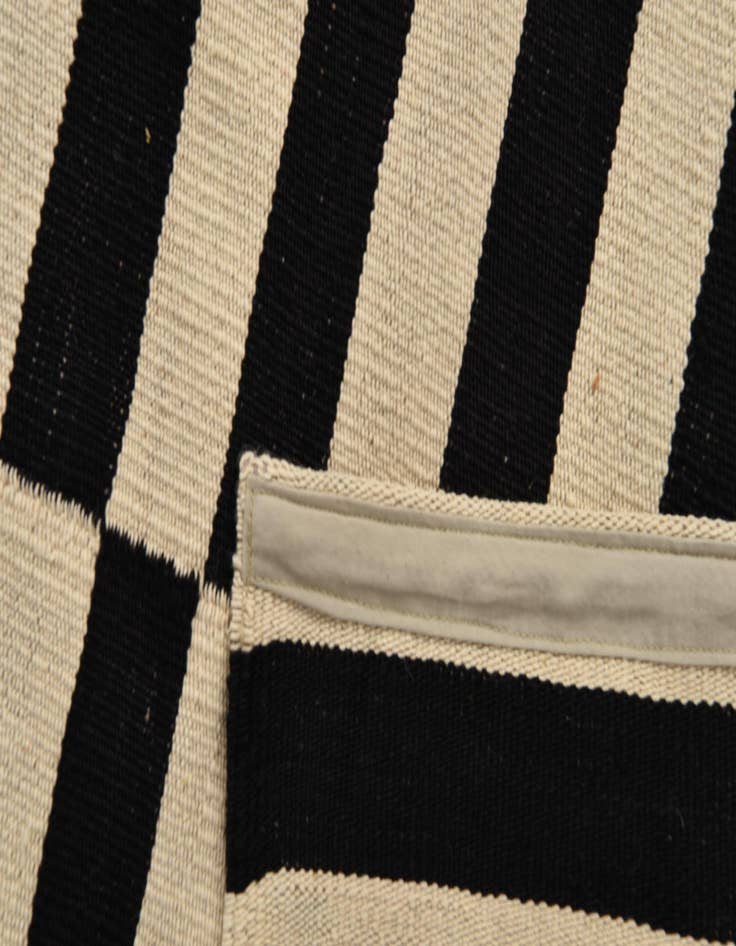 Detail image of 6' 4 x 9' 10 Hand Woven Kilim Modern Wool Rug
