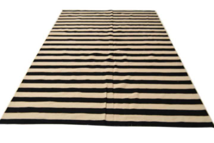 6' 9 x 9' 11 Hand Woven Kilim Modern Wool Rug