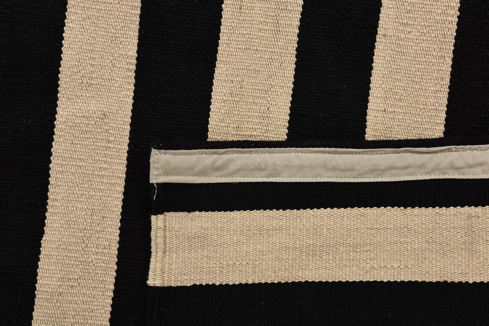 6' 9 x 9' 11 Hand Woven Kilim Modern Wool Rug