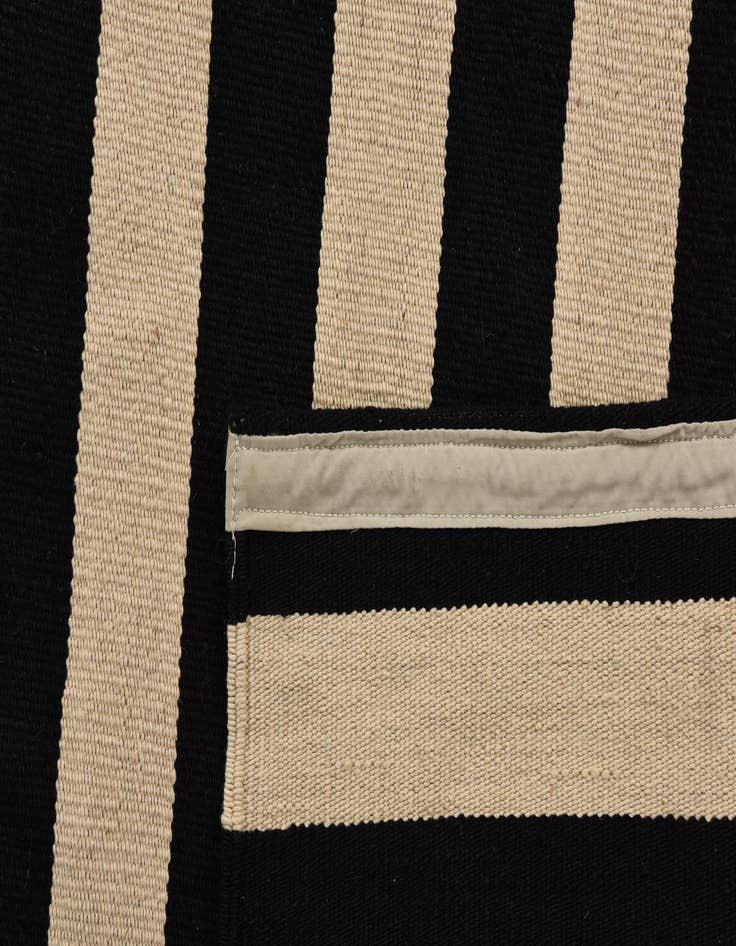 Detail image of 6' 9 x 9' 11  Hand Woven Kilim Modern Wool Rug