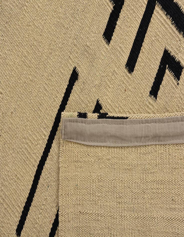 Detail image of 7' 11 x 9' 3  Hand Woven Kilim Modern Wool Rug