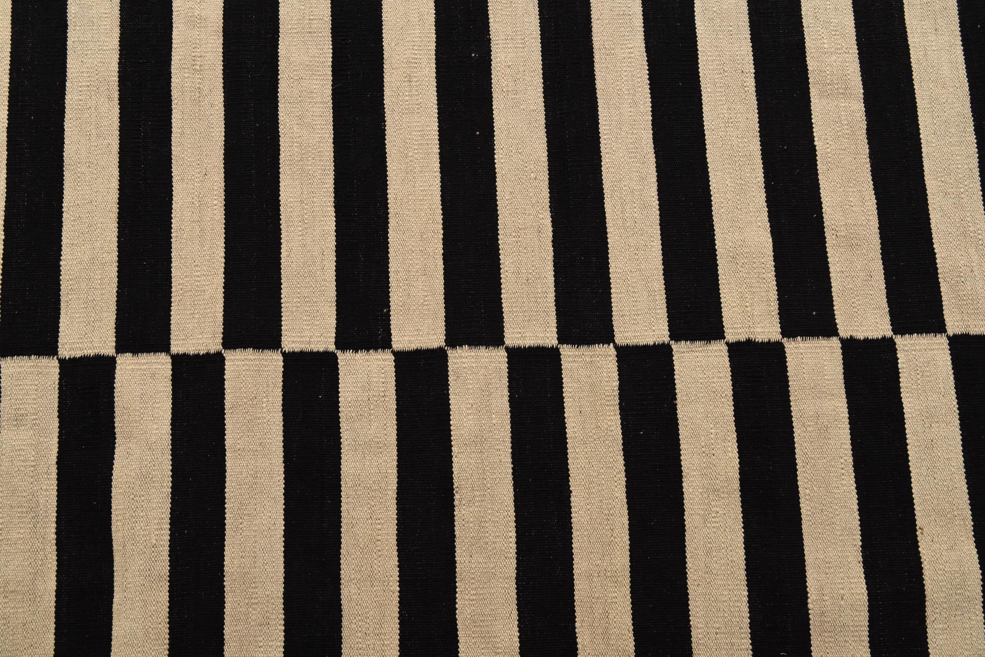 6' 6 x 9' 10 Hand Woven Kilim Modern Wool Rug