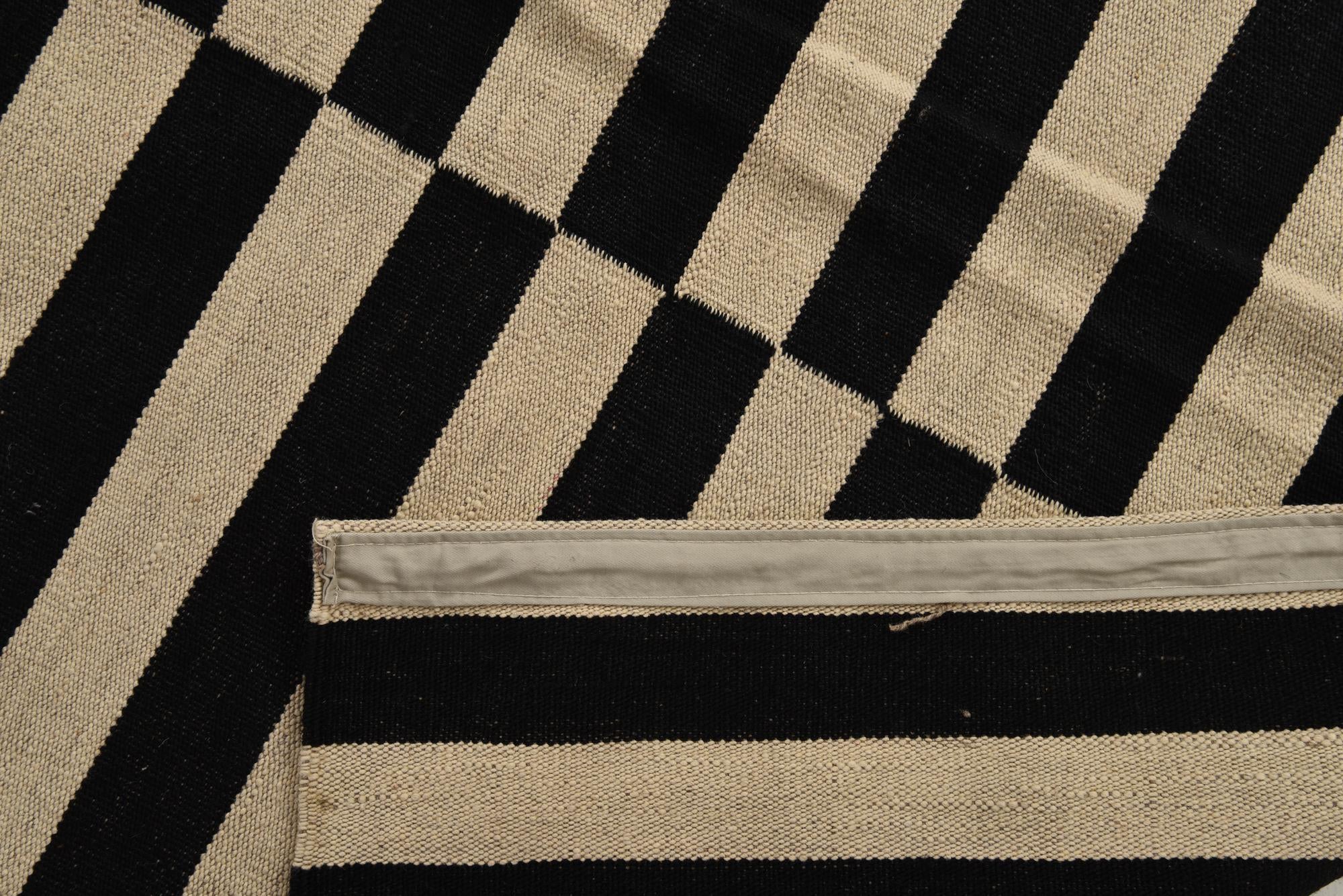8' 4 x 10' 1 Hand Woven Kilim Modern Wool Rug