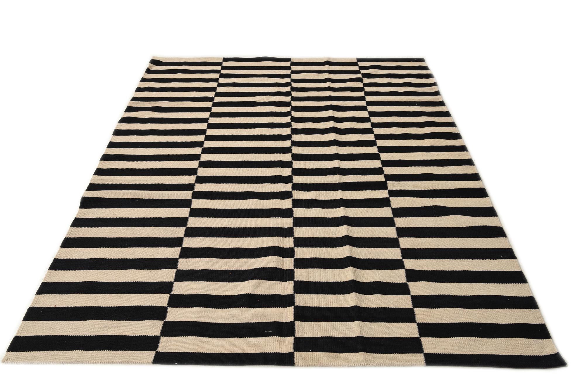 5' 9 x 7' 9 Hand Woven Kilim Modern Wool Rug