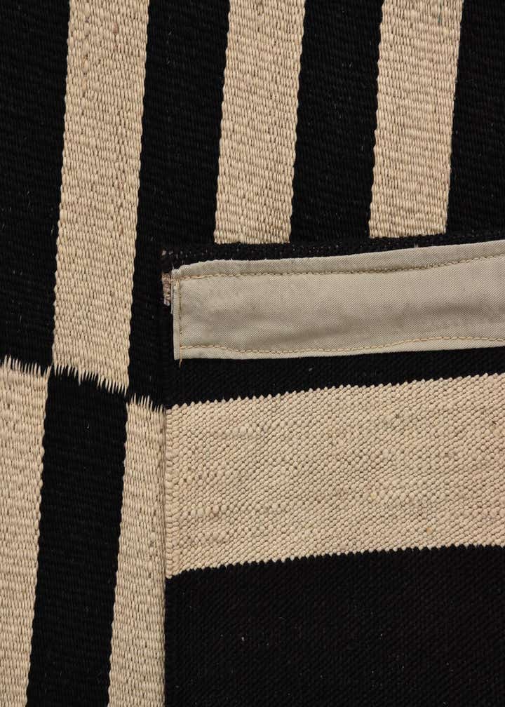 5' 9 x 7' 9 Hand Woven Kilim Modern Wool Rug