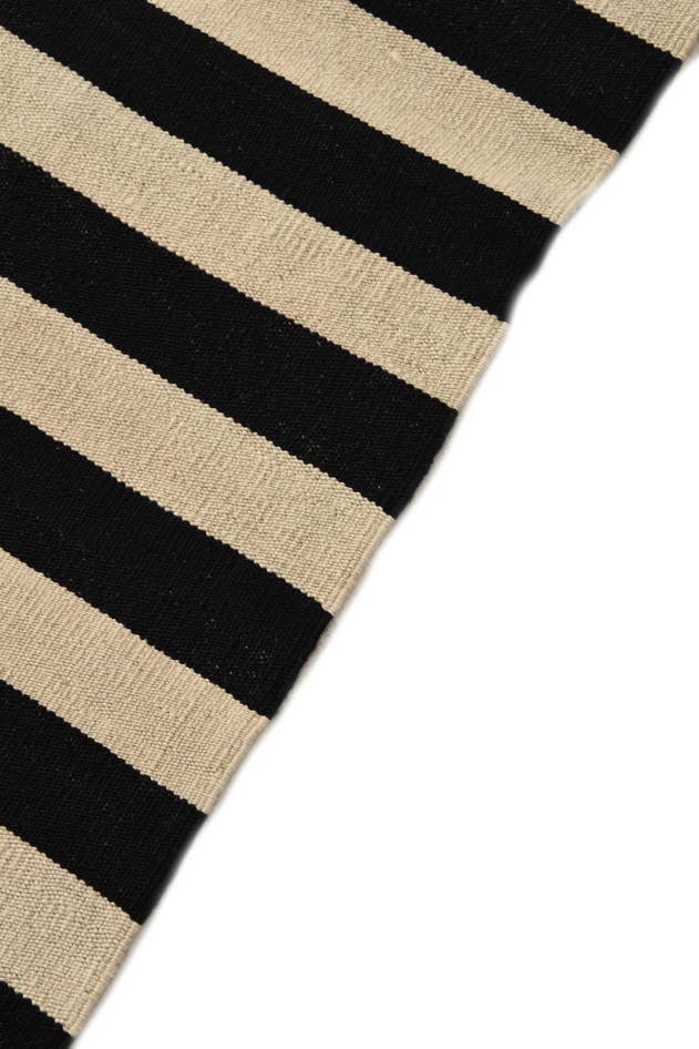 Detail image of 5' 8 x 7' 11 Hand Woven Kilim Modern Wool Rug