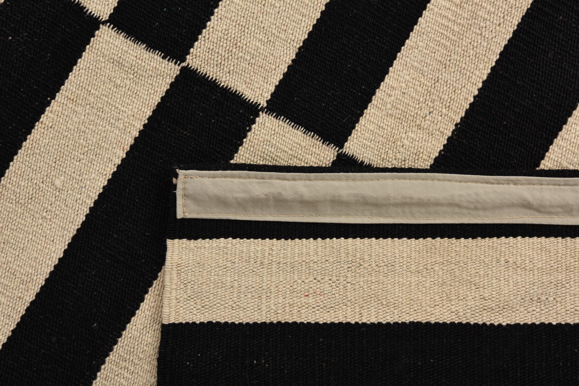 5' 8 x 7' 11 Hand Woven Kilim Modern Wool Rug