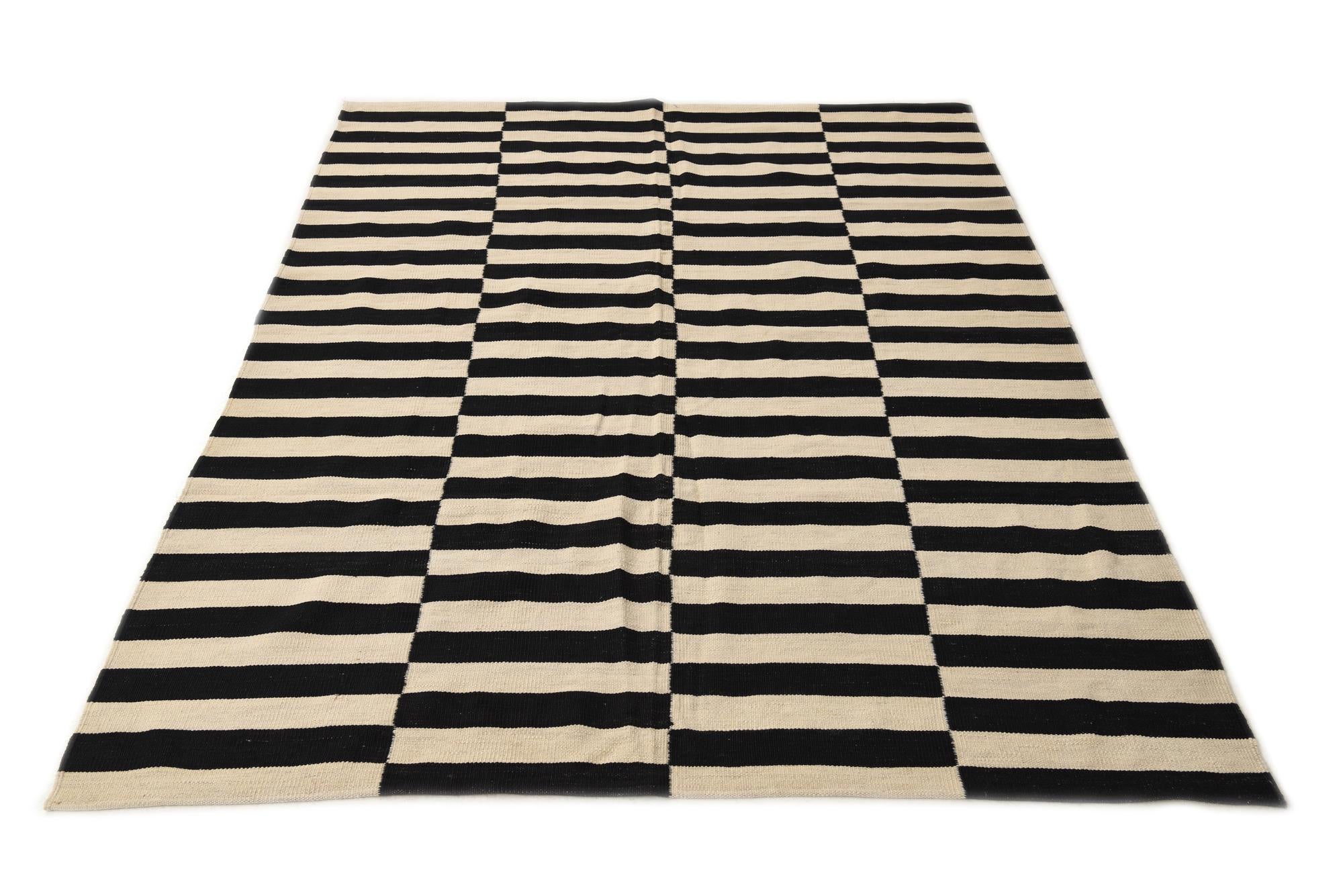 5' 7 x 7' 10 Hand Woven Kilim Modern Wool Rug