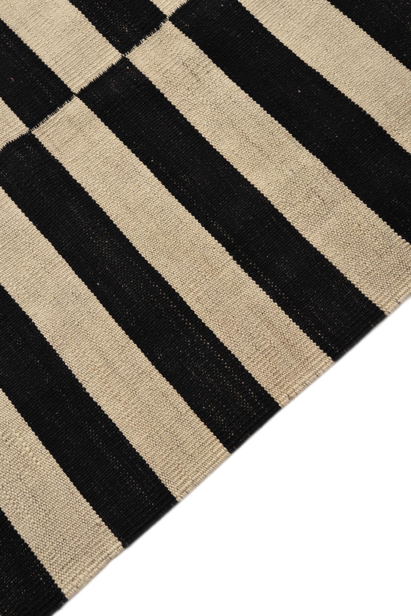 5' 7 x 7' 10 Hand Woven Kilim Modern Wool Rug