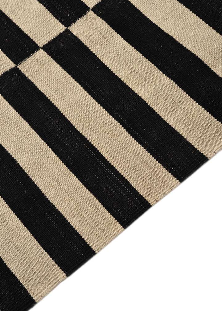 5' 7 x 7' 10 Hand Woven Kilim Modern Wool Rug