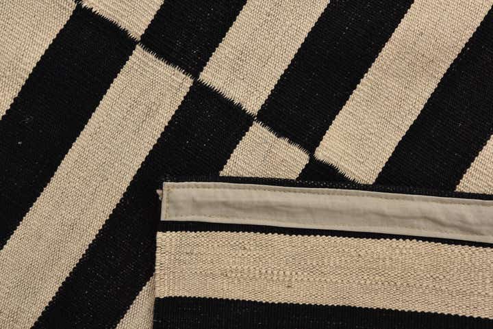 5' 7 x 7' 10 Hand Woven Kilim Modern Wool Rug