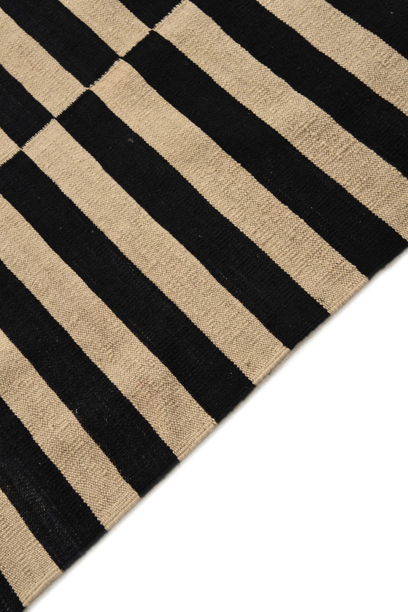 5' 9 x 7' 9 Hand Woven Kilim Modern Wool Rug
