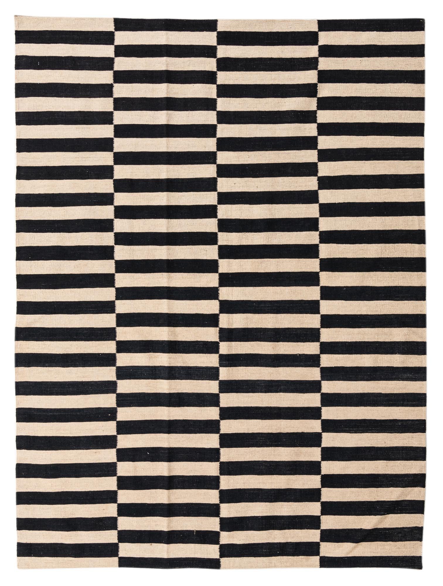5' 9 x 7' 9 Hand Woven Kilim Modern Wool Rug