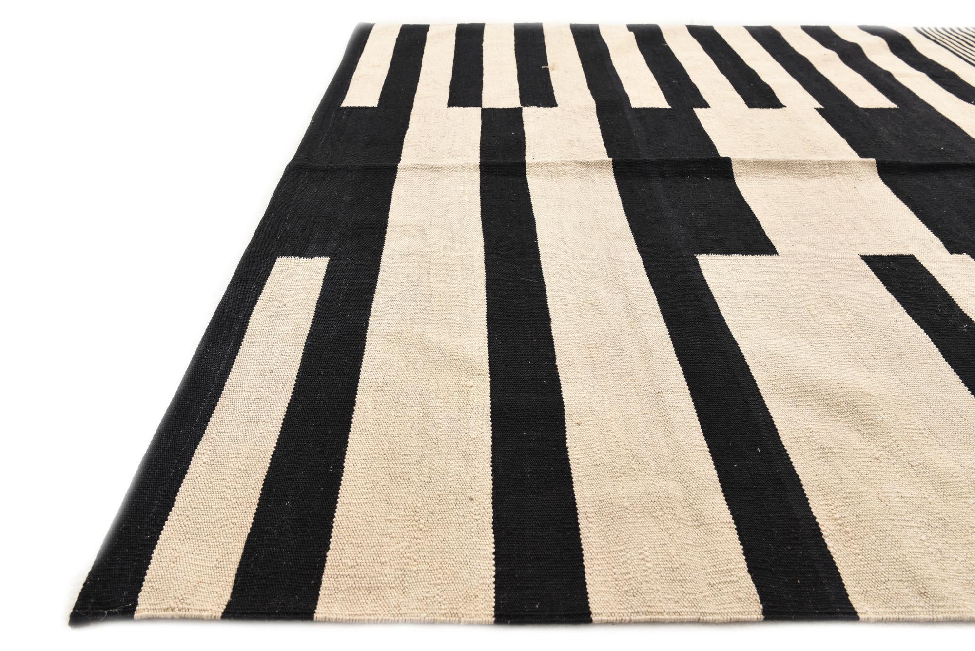 5' 8 x 7' 9 Hand Woven Kilim Modern Wool Rug