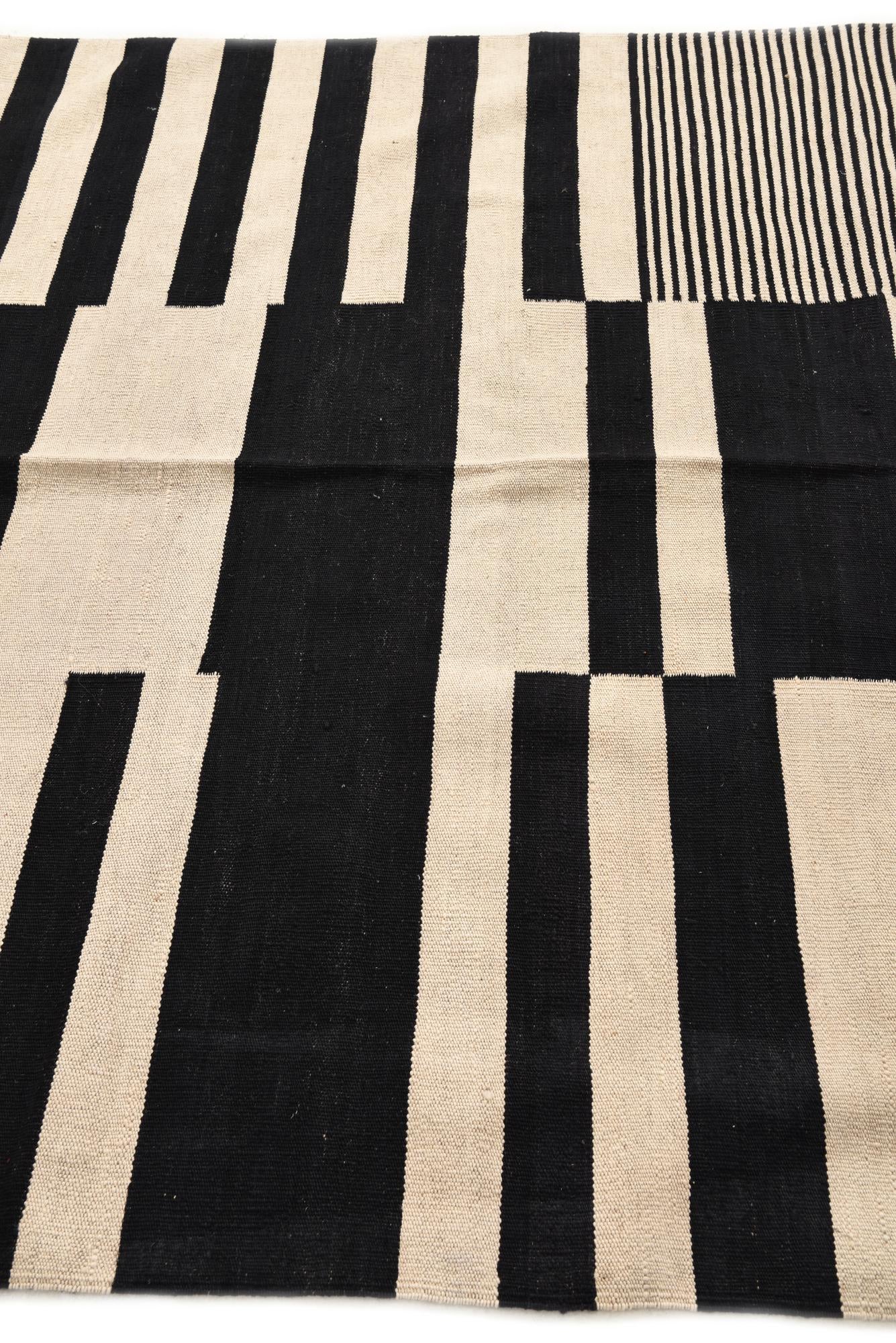 5' 8 x 7' 9 Hand Woven Kilim Modern Wool Rug