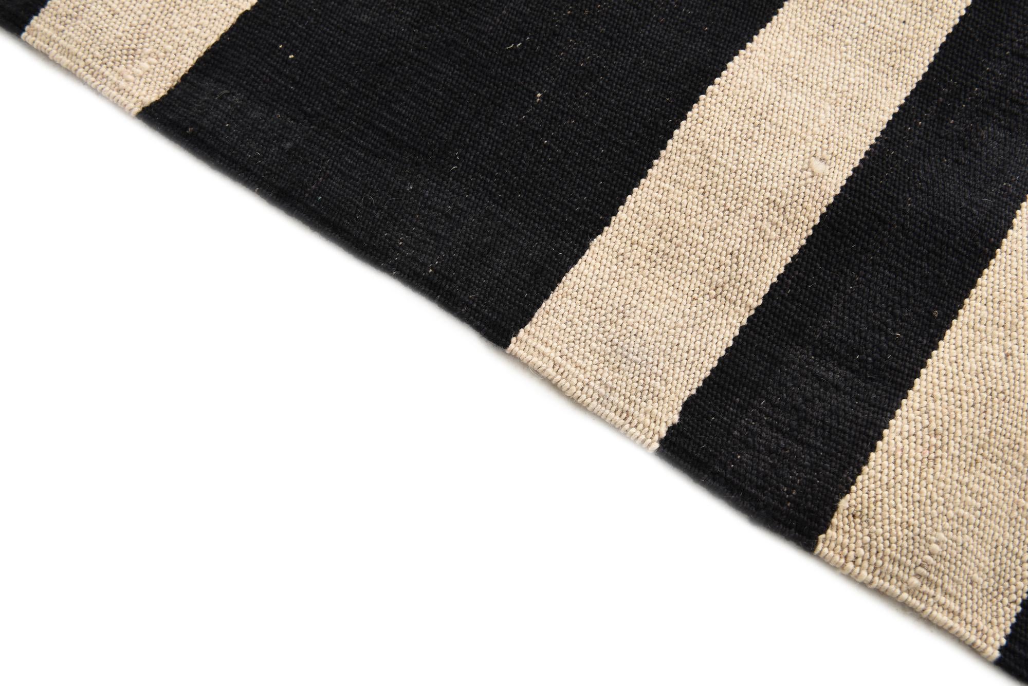 5' 8 x 7' 9 Hand Woven Kilim Modern Wool Rug