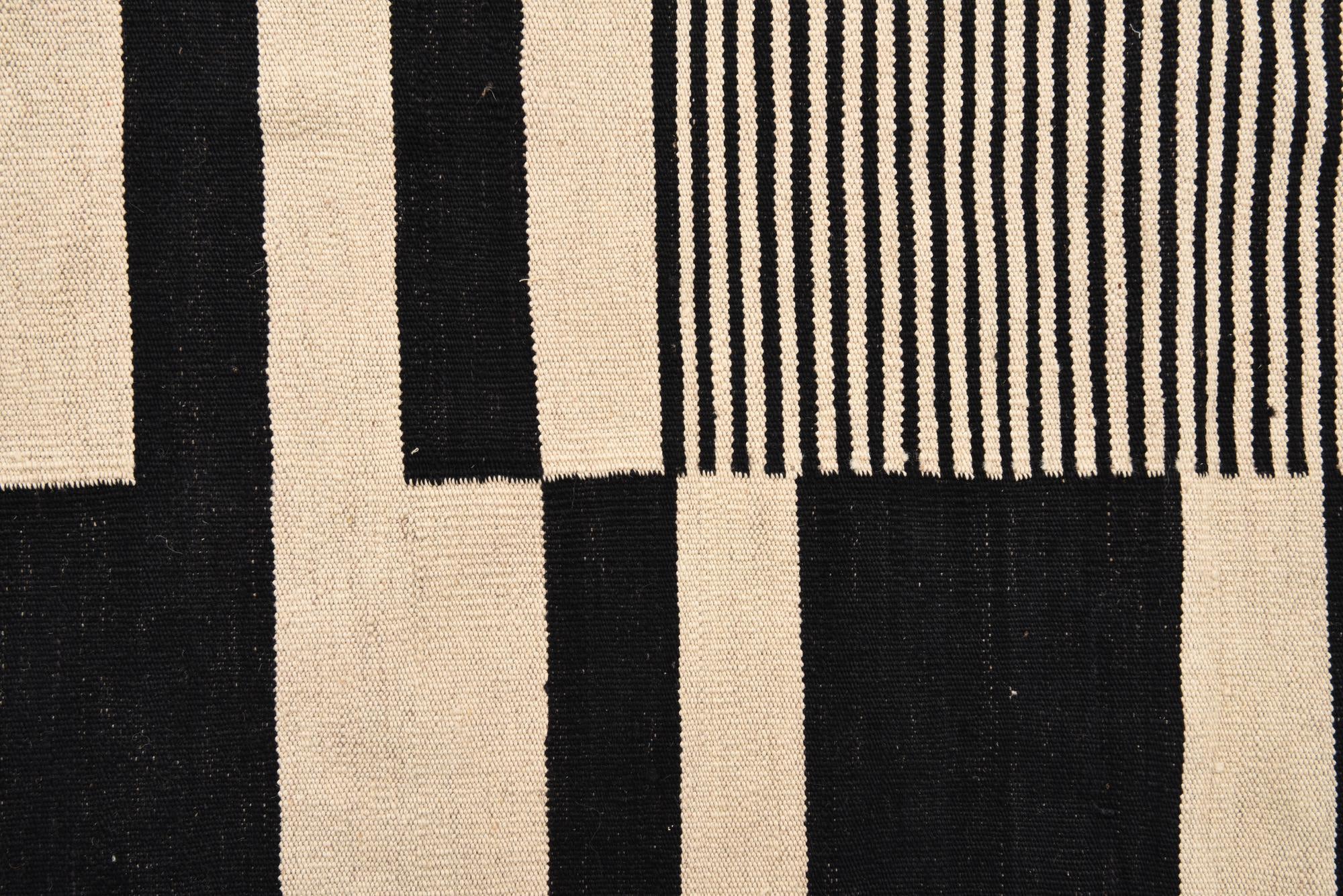 5' 8 x 7' 9 Hand Woven Kilim Modern Wool Rug