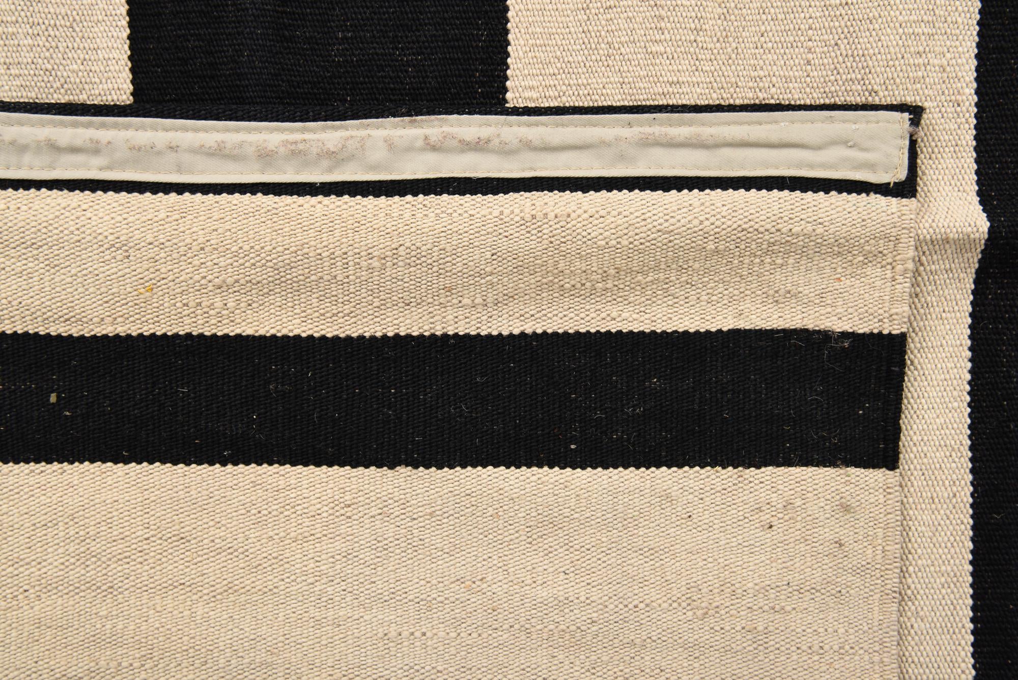 5' 8 x 7' 9 Hand Woven Kilim Modern Wool Rug