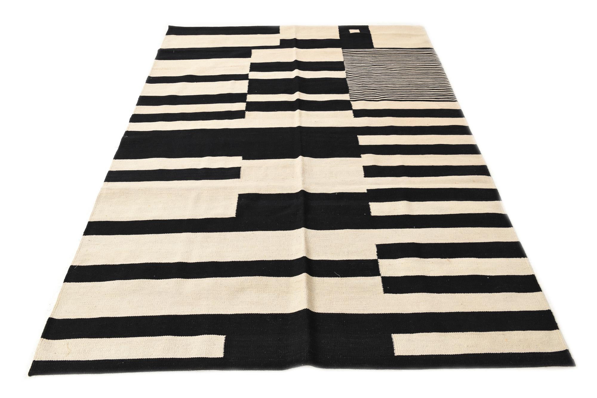 5' 8 x 7' 9 Hand Woven Kilim Modern Wool Rug