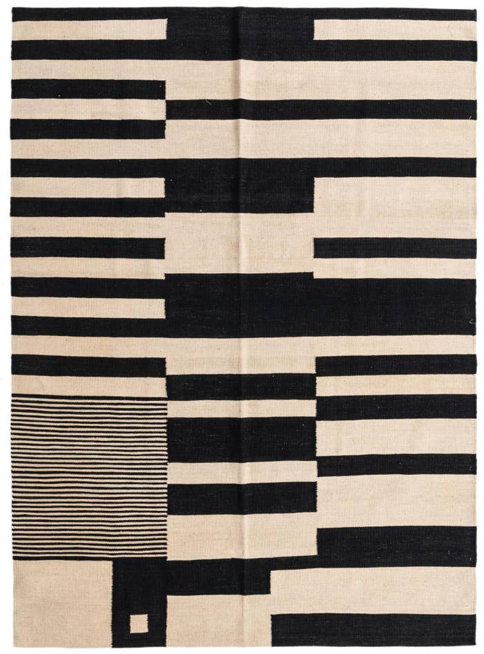 Detail image of 5' 8 x 7' 9 Hand Woven Kilim Modern Wool Rug