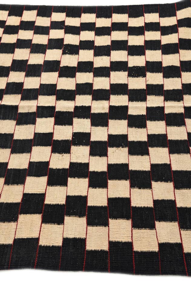 Detail image of 4' 3 x 5' 10 Hand Woven Kilim Modern Wool Rug