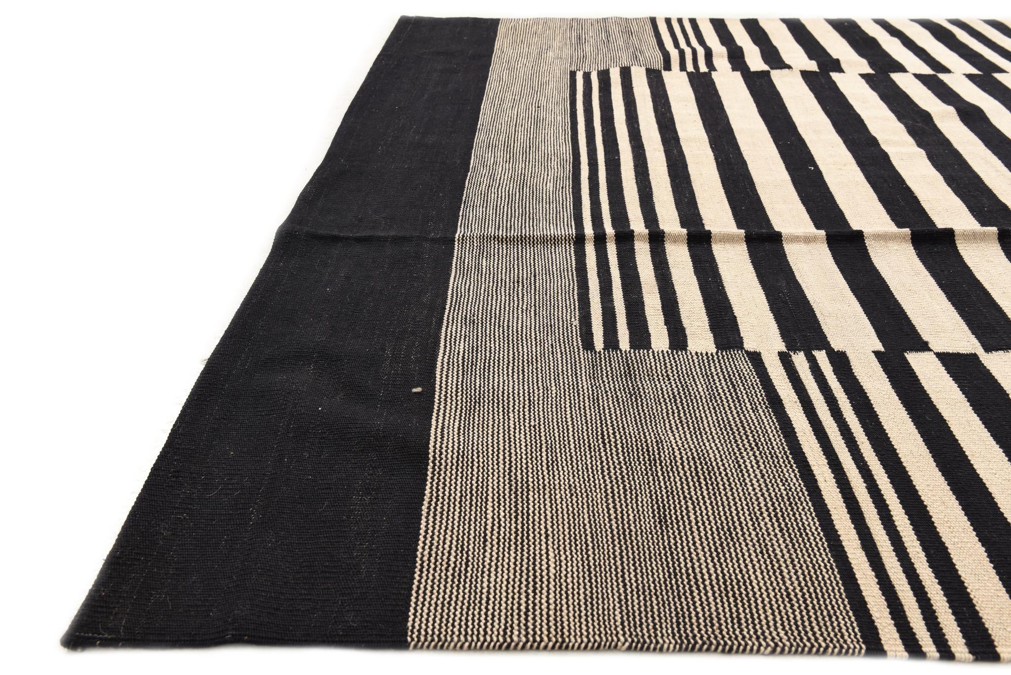 6' x 7' 6 Hand Woven Kilim Modern Wool Rug