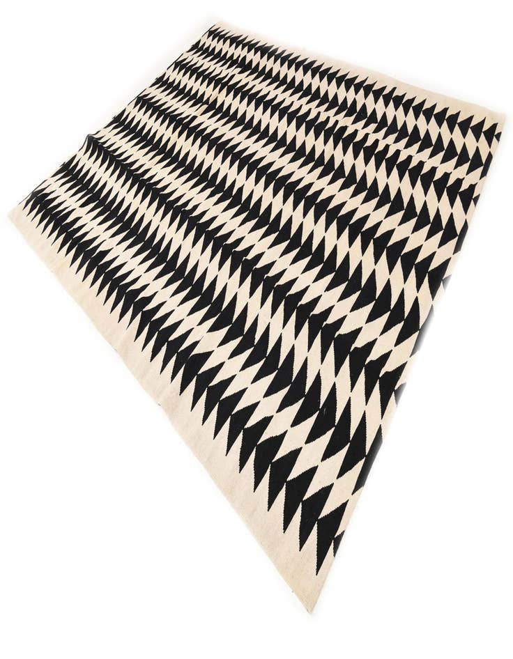 Detail image of 8' 3 x 10' Hand Woven Kilim Modern Wool Rug