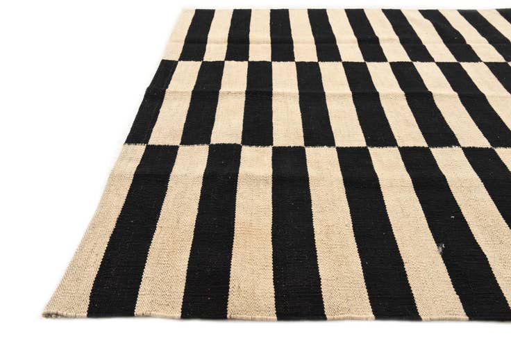 Detail image of 4' 2 x 6' Hand Woven Kilim Modern Wool Rug