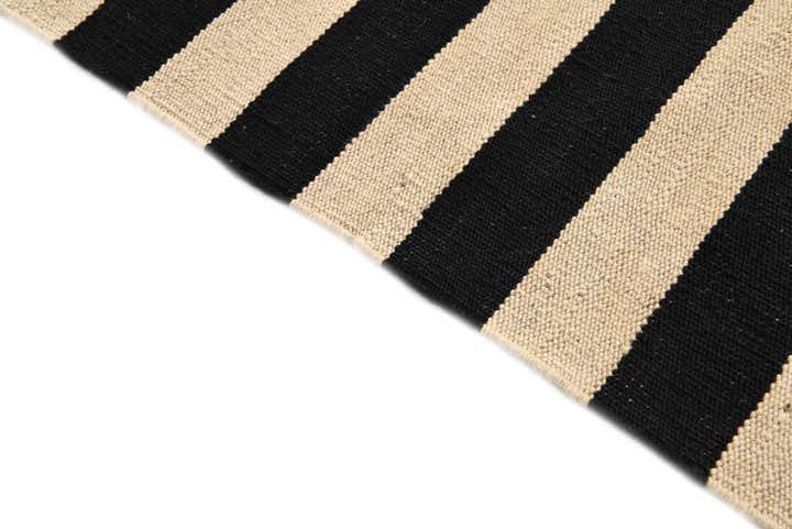 4' 2 x 6' Hand Woven Kilim Modern Wool Rug