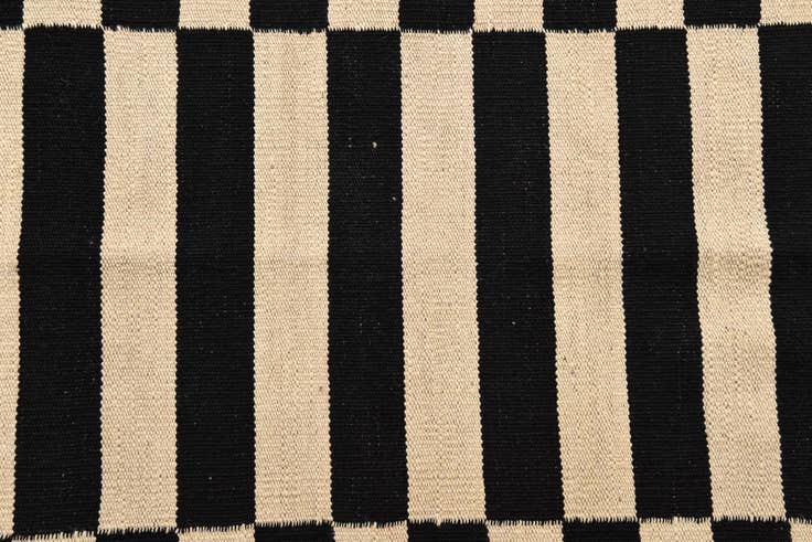 Detail image of 4' 2 x 6' Hand Woven Kilim Modern Wool Rug