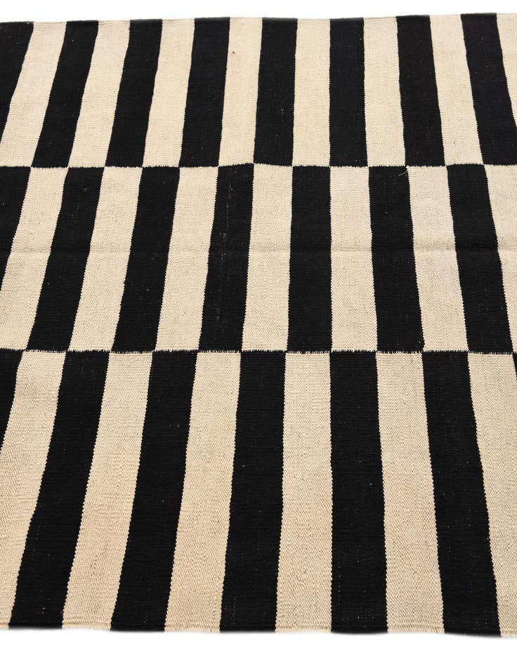 Detail image of 4' 3 x 5' 10 Hand Woven Kilim Modern Wool Rug