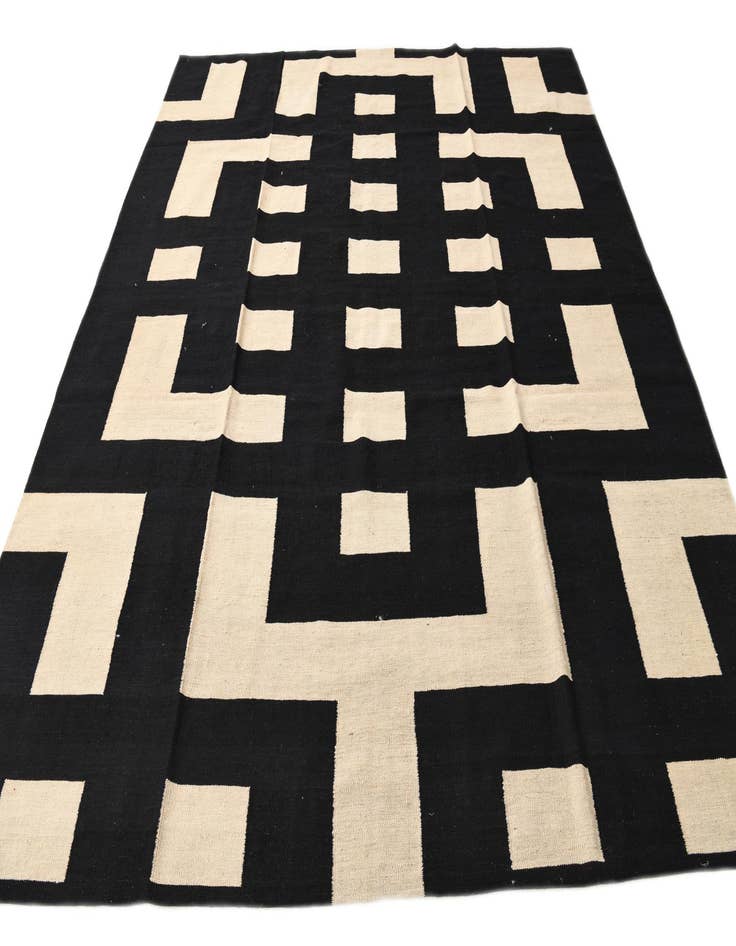 Detail image of 8' 6 x 9' 7  Hand Woven Kilim Modern Wool Rug