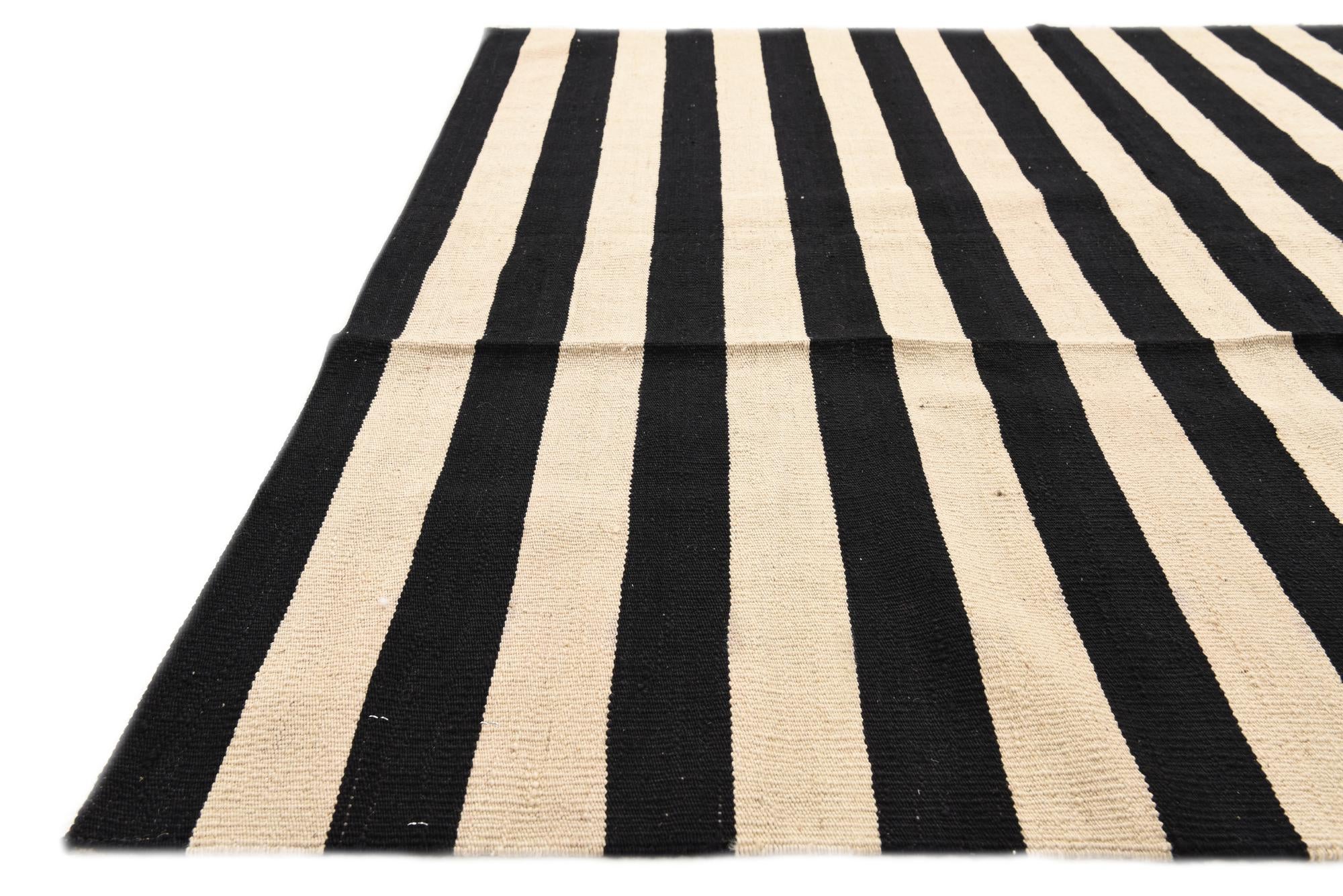 5' 6 x 8' 6 Hand Woven Kilim Modern Wool Rug
