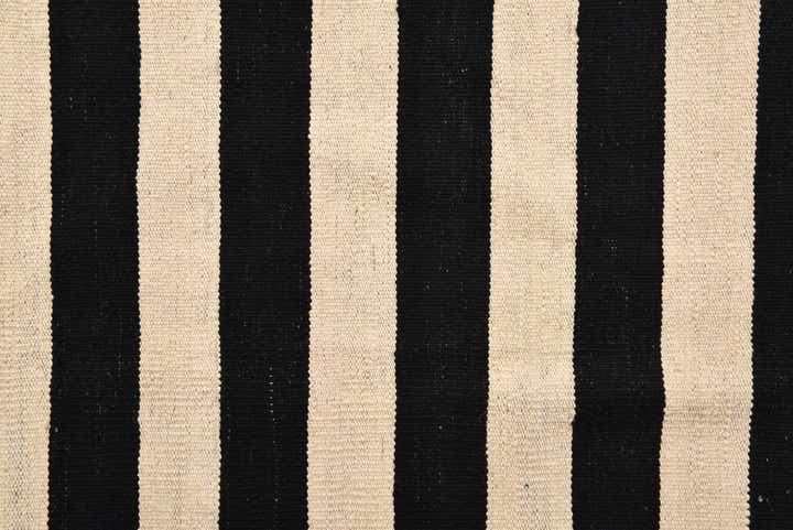 5' 6 x 8' 6 Hand Woven Kilim Modern Wool Rug