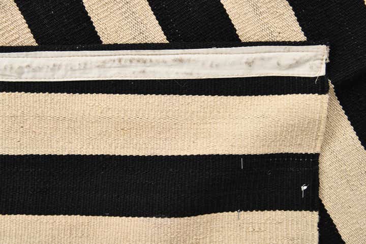 5' 6 x 8' 6 Hand Woven Kilim Modern Wool Rug