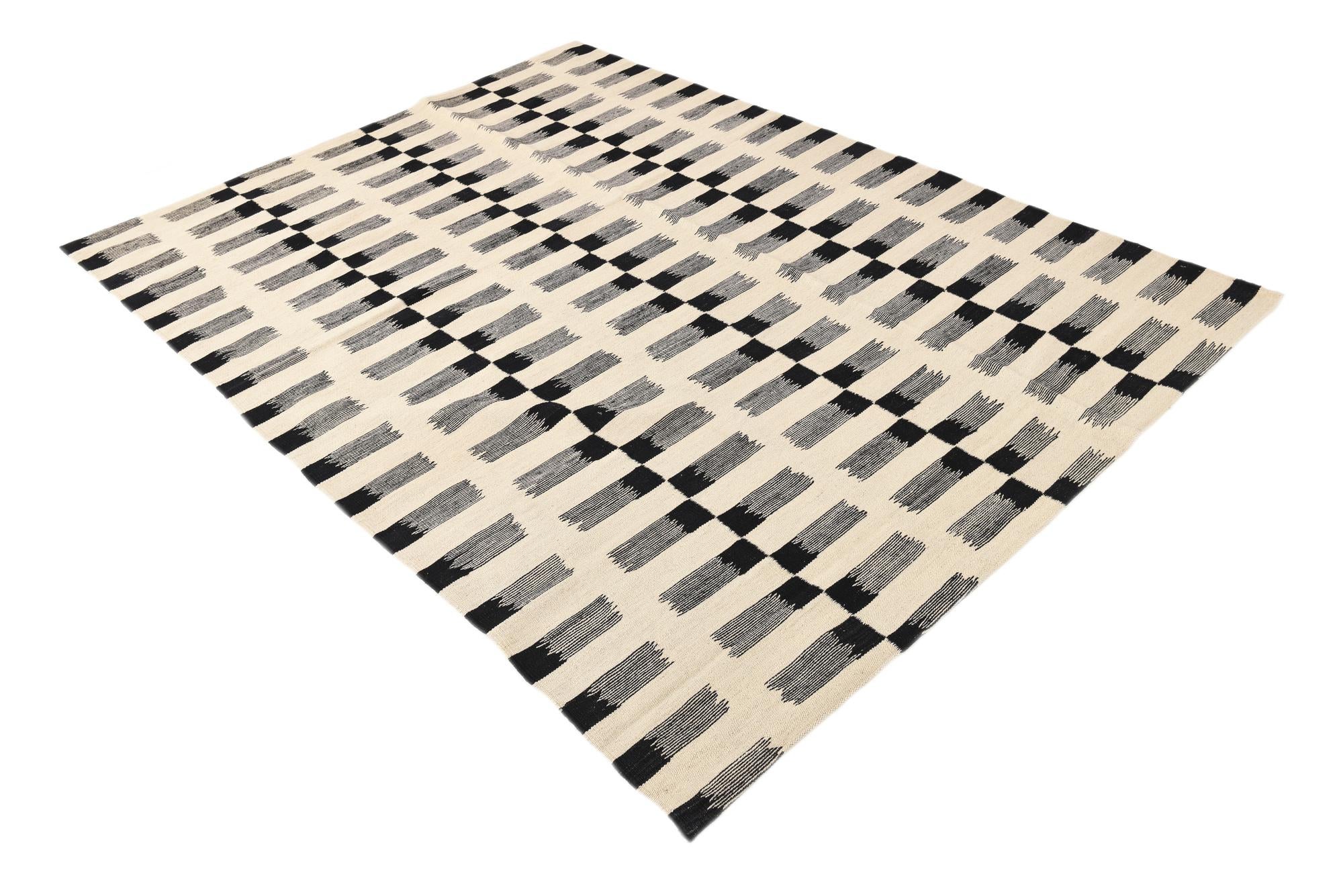 5' 8 x 7' 9 Hand Woven Kilim Modern Wool Rug