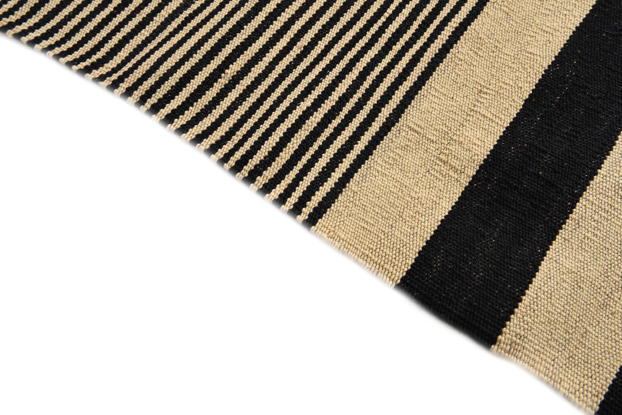 5' 10 x 7' 8 Hand Woven Kilim Modern Wool Rug