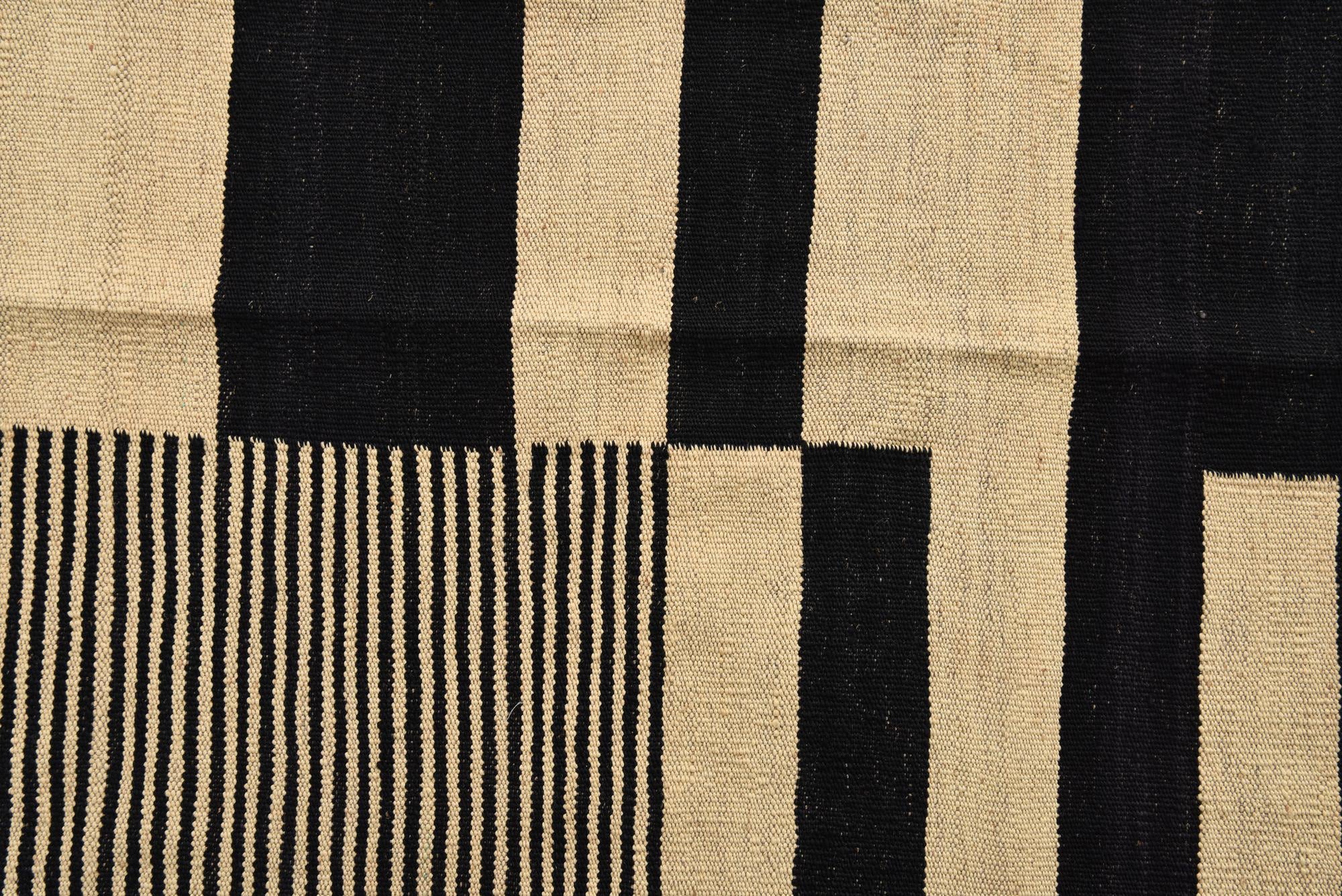5' 10 x 7' 8 Hand Woven Kilim Modern Wool Rug