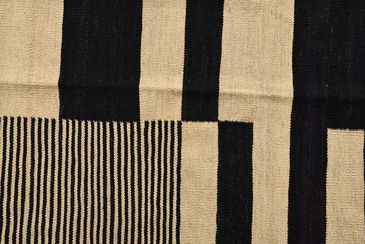 5' 10 x 7' 8 Hand Woven Kilim Modern Wool Rug