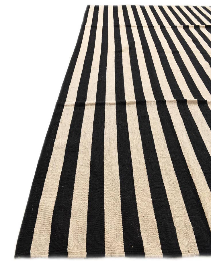 Detail image of 8' 6 x 9' 10  Hand Woven Kilim Modern Wool Rug