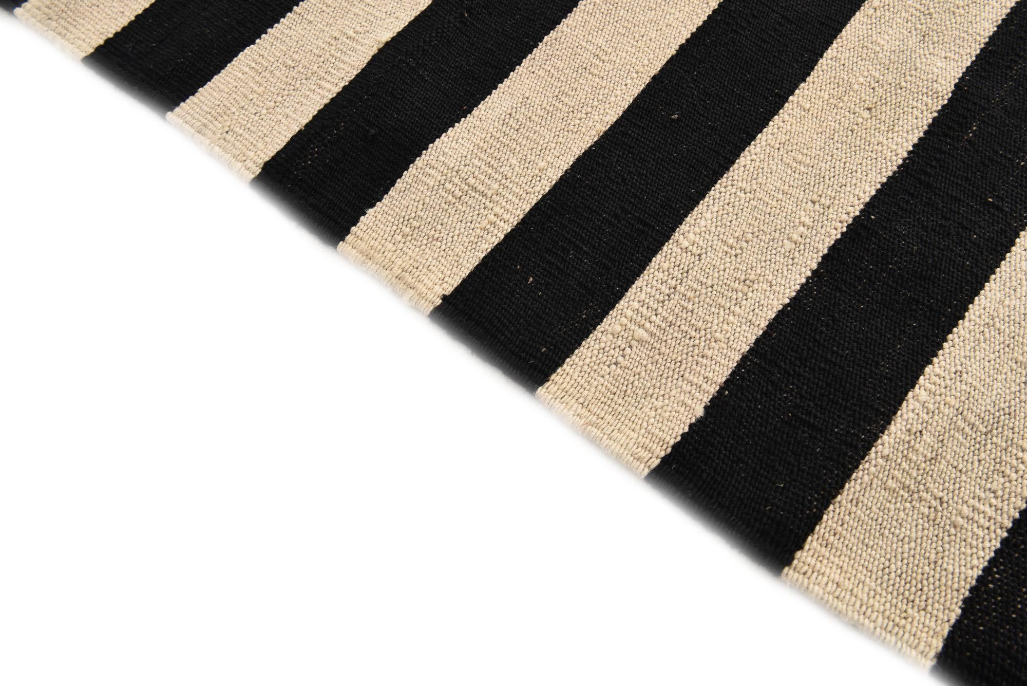8' 6 x 9' 10 Hand Woven Kilim Modern Wool Rug