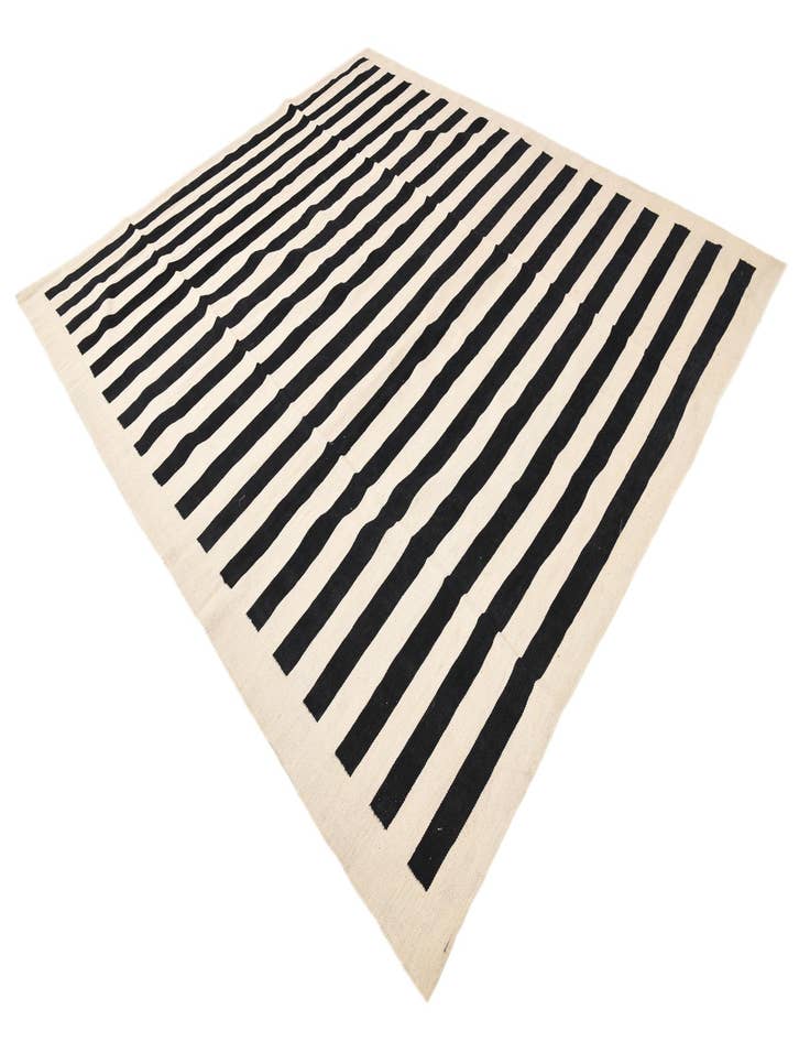 Detail image of 8' 4 x 9' 8  Hand Woven Kilim Modern Wool Rug